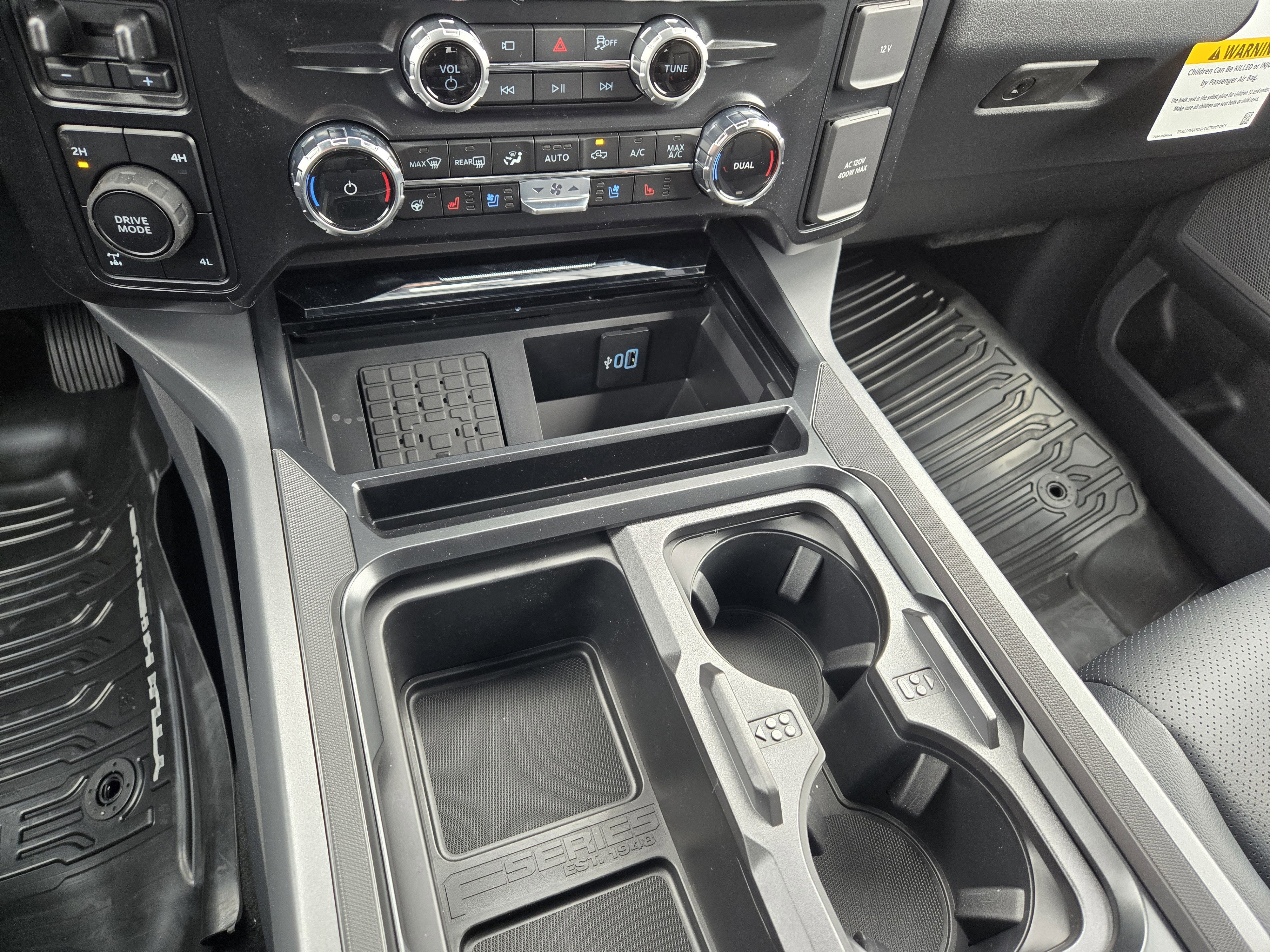 New 2026 Oxford White Ford F-250 Lariat image 13