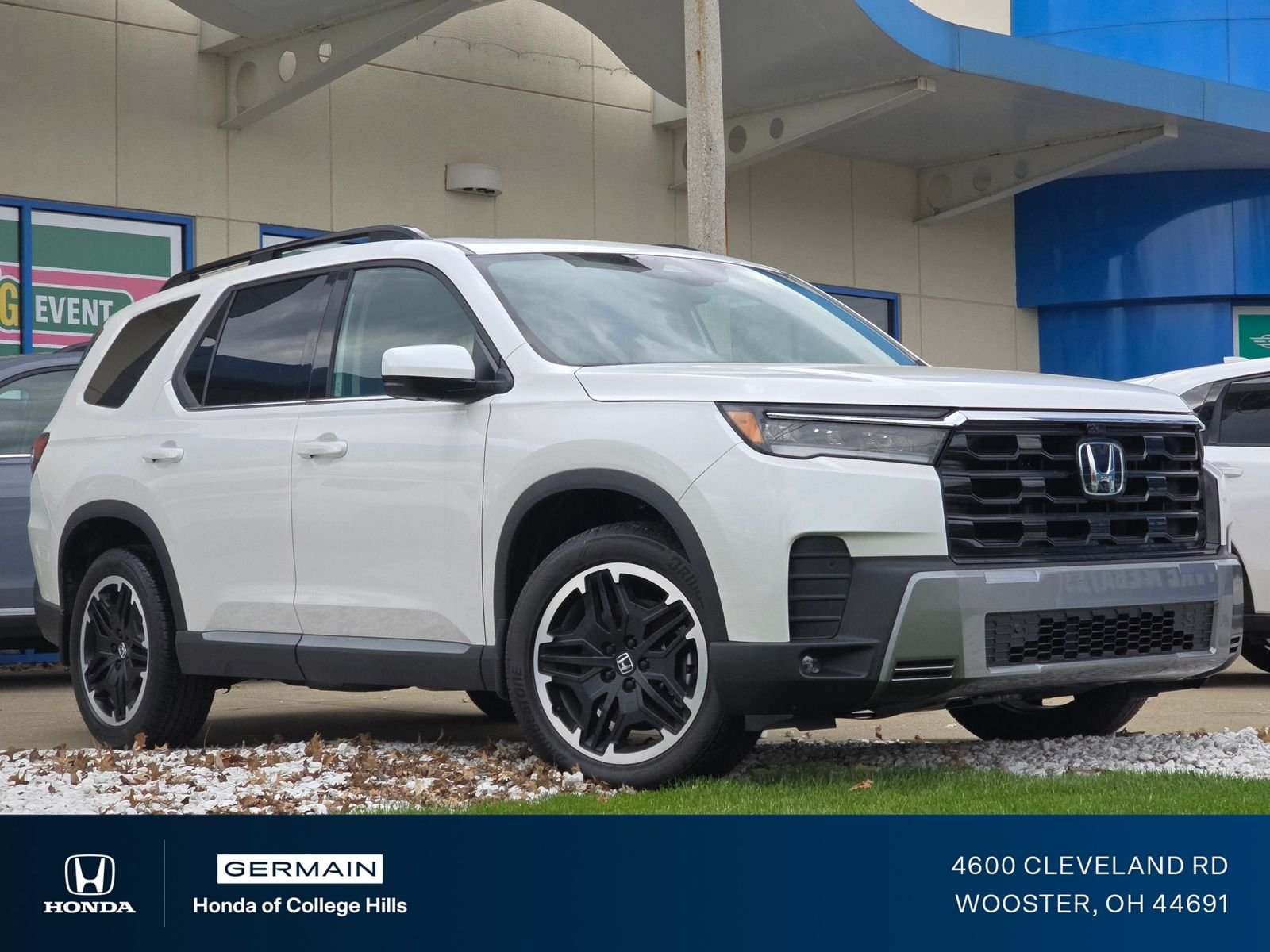 2026 Honda Pilot Touring AWD's photo