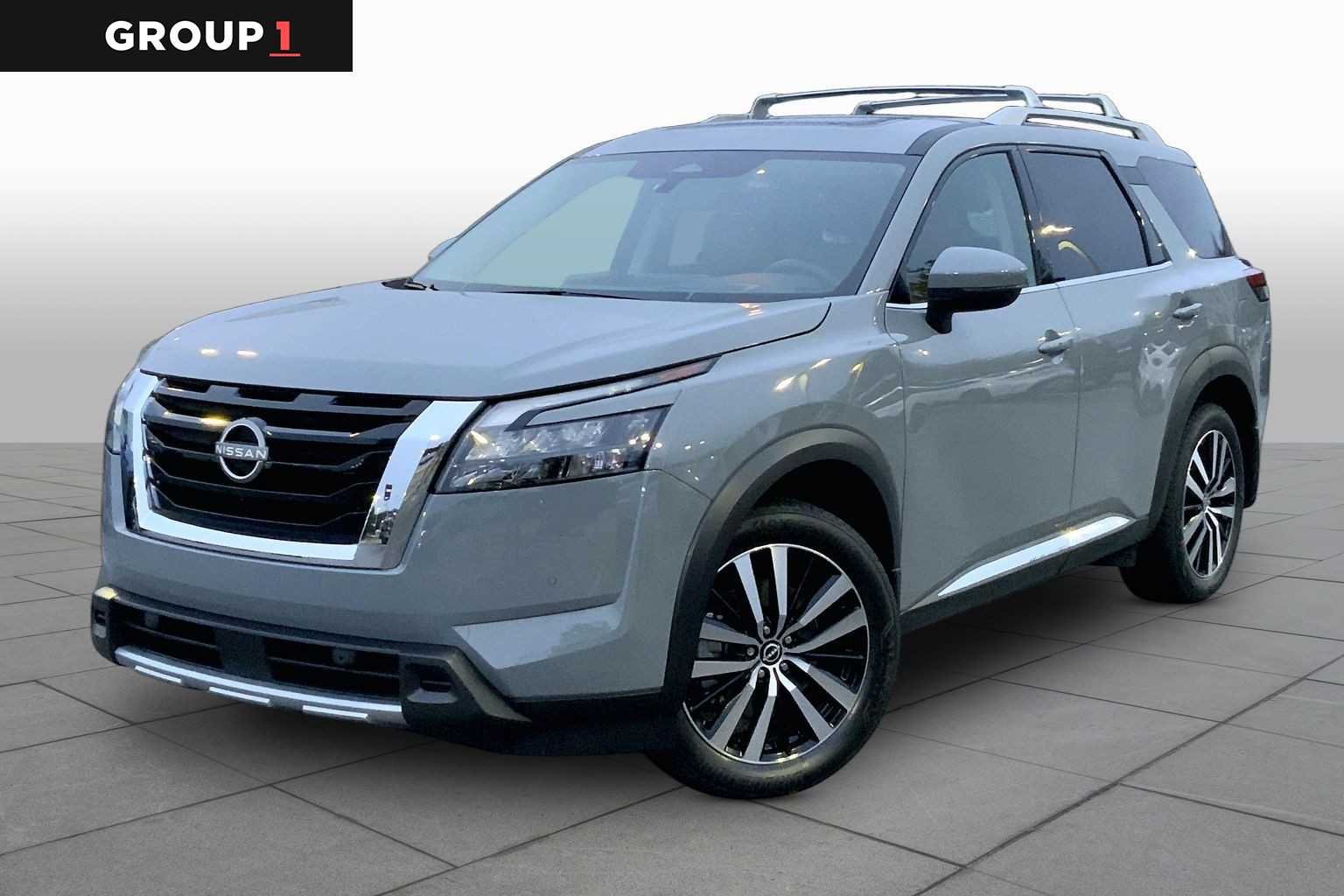 2025 Nissan Pathfinder Platinum 2WD's photo