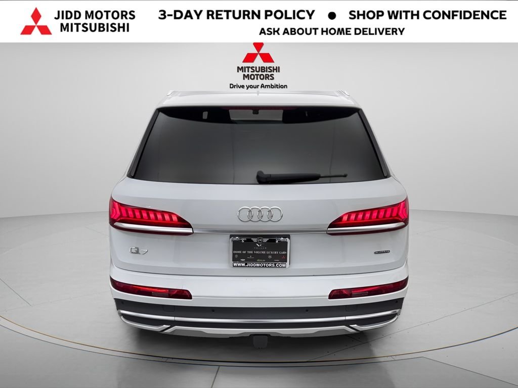 Used 2023 Glacier White Audi 45 Premium image 5