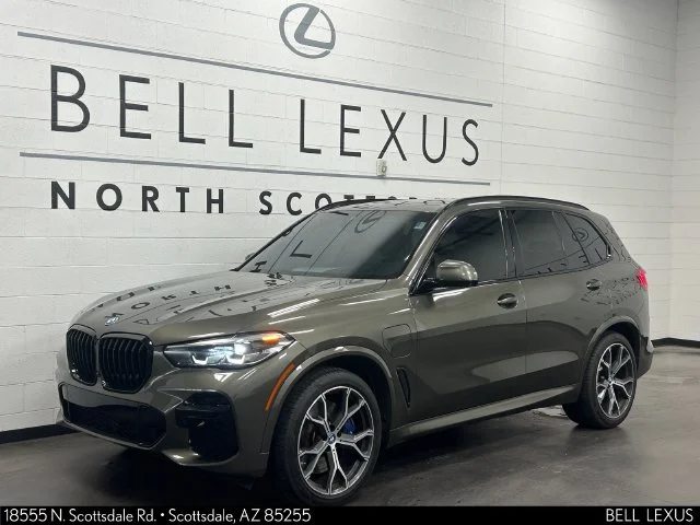 Used 2022 Green BMW xDrive45e image 9