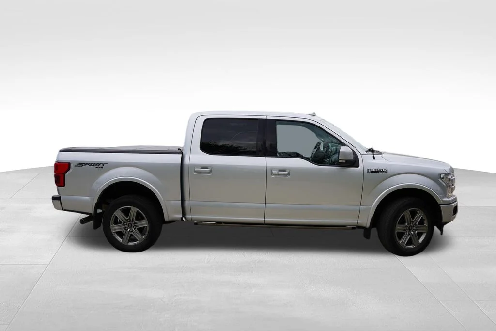 Used 2018 Silver Ford Lariat image 2
