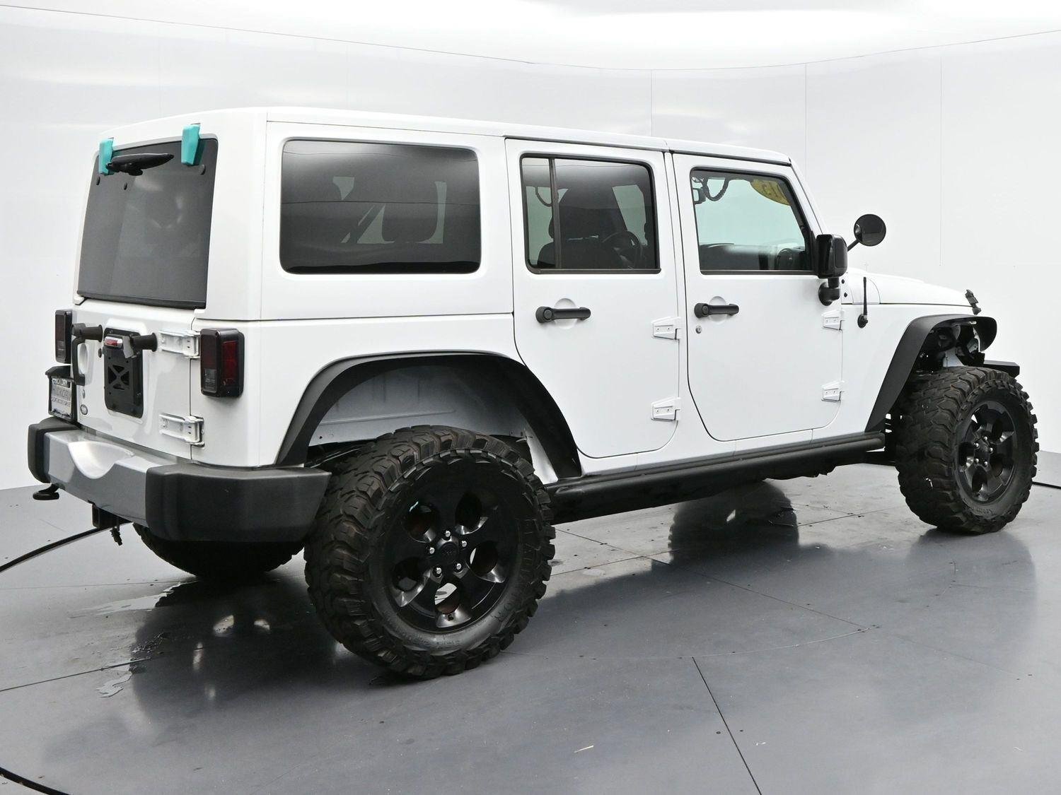 Used 2015 Bright White Clearcoat Jeep Altitude image 7