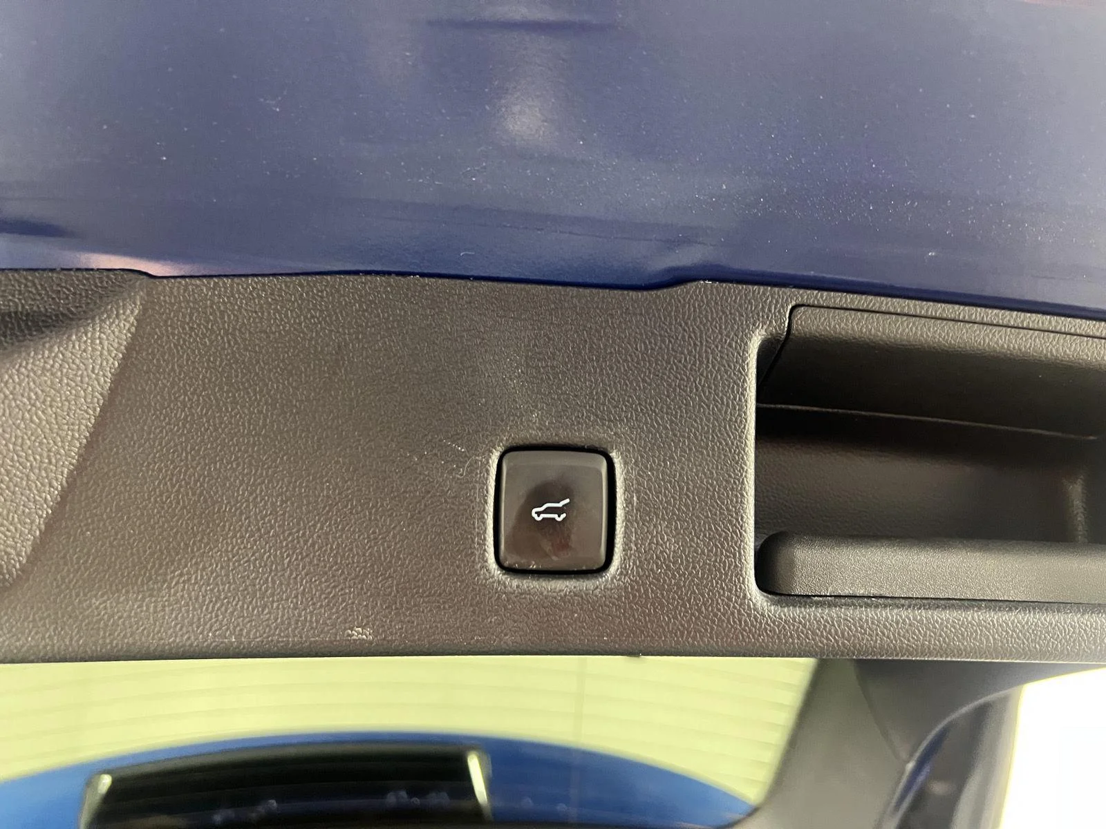 Used 2023 Atlas Blue Ford Active image 23
