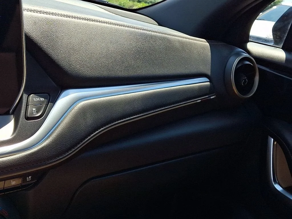 Used 2025 Black Chevrolet Premier image 60