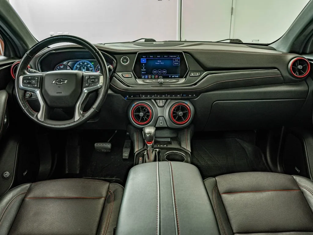 Used 2019 Black Chevrolet RS image 28
