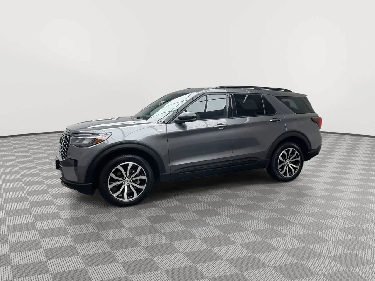 Used 2025 Gray Ford ST-Line image 39