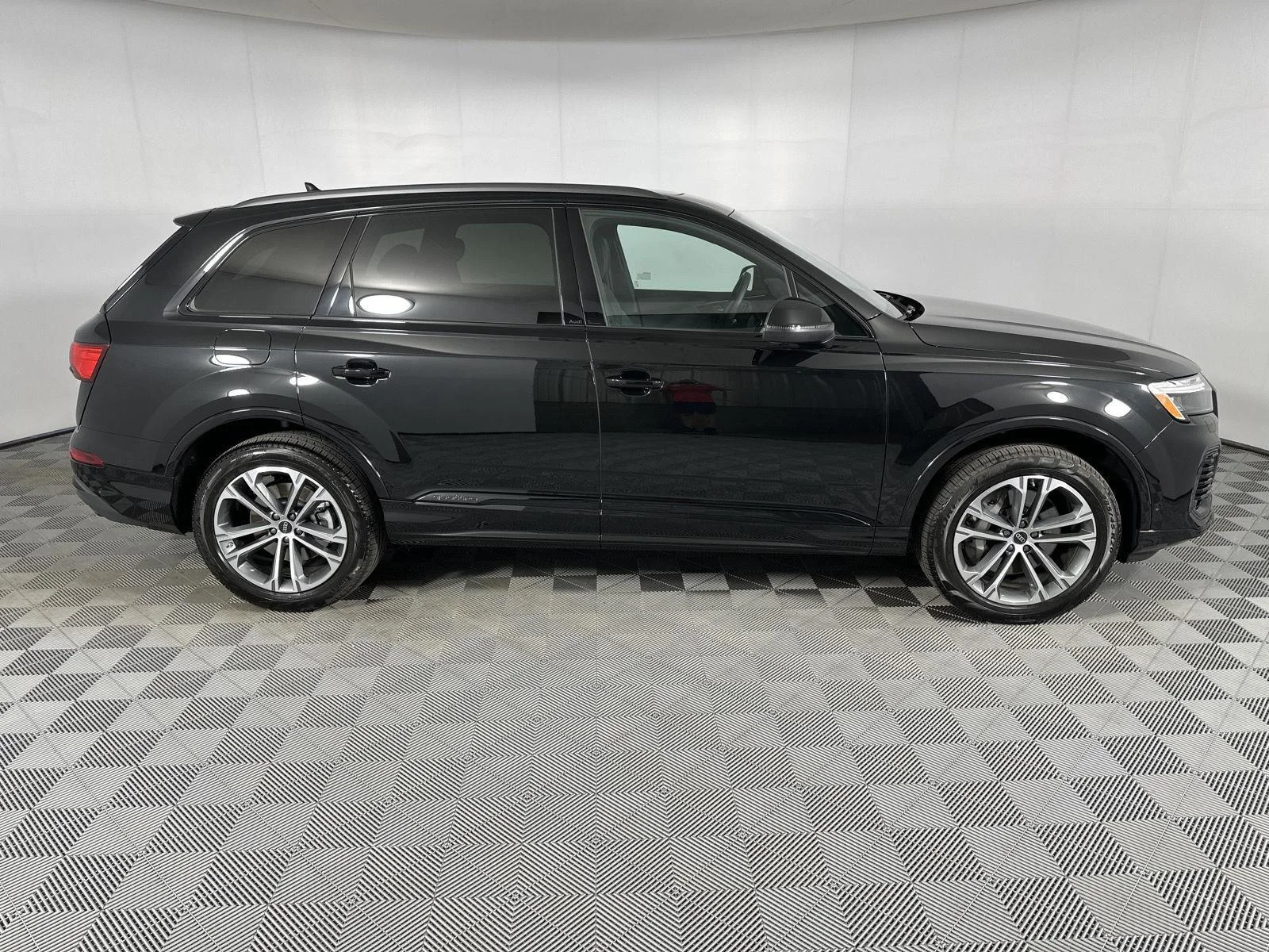 Used 2026 Mythos Black Metallic Audi Premium image 4