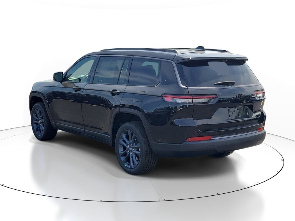 New 2026 Diamond Black Crystal Pearlcoat Jeep  image 3