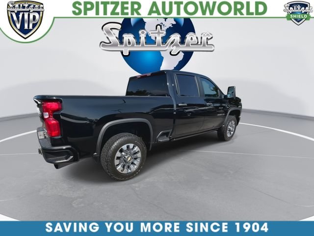 Used 2024 Black Chevrolet Custom image 8