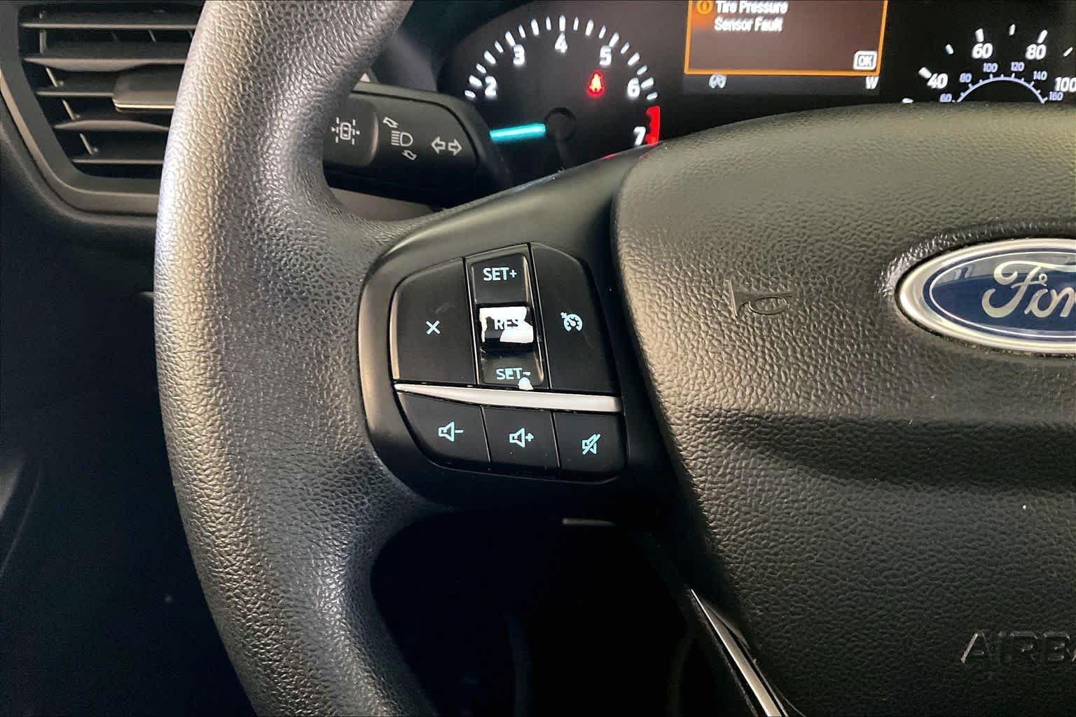 Used 2020 Blue Metallic Ford SE image 22