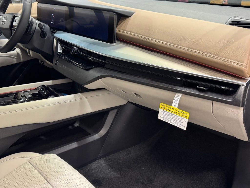 New 2026 Black Nissan Platinum image 25