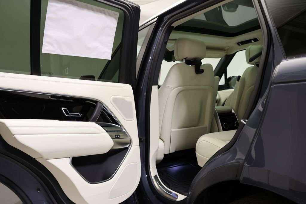 2026 Land Rover Range Rover SE - Photo 33