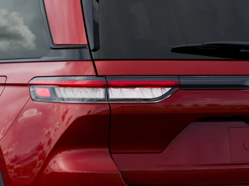 New 2027 Red Hot Pearlcoat Jeep Laredo X image 14