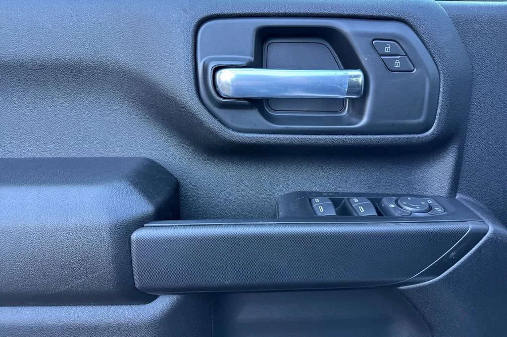 2026 GMC Sierra 2500HD Pro - Photo 8