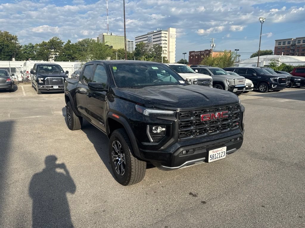 2024 GMC Canyon AT4 - Photo 9