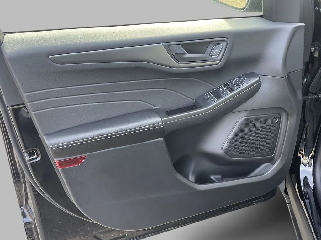 New 2026 Agate Black Metallic Ford Active® image 21