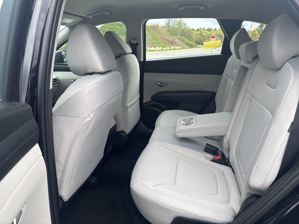 New 2026 Black Hyundai SE AWD image 23