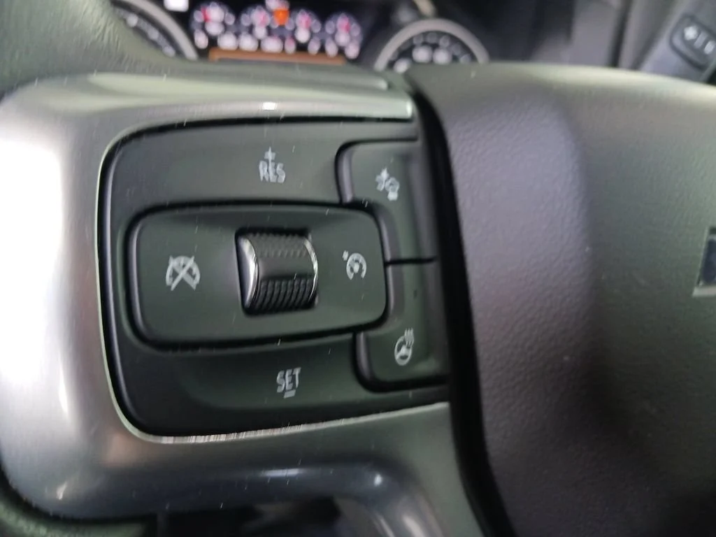Used 2022 Silver Ice Metallic Chevrolet LTZ image 36