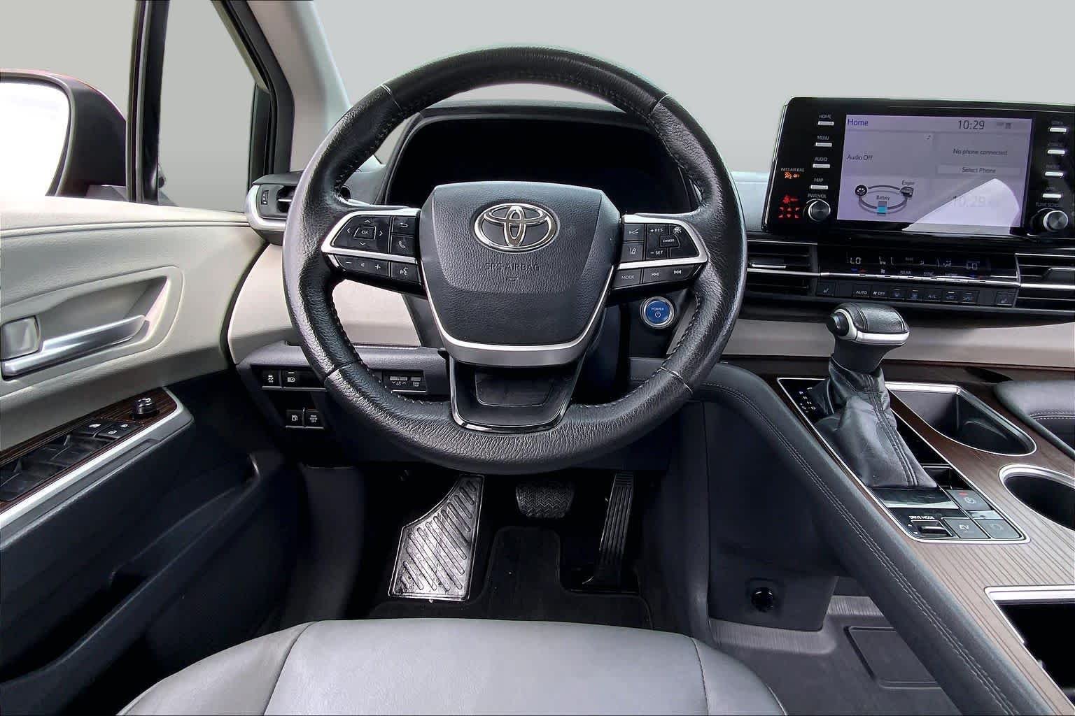 Used 2023 Ruby Flare Pearl Toyota XLE image 5