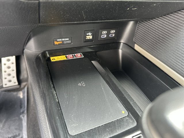 2025 Toyota Camry SE - Photo 21