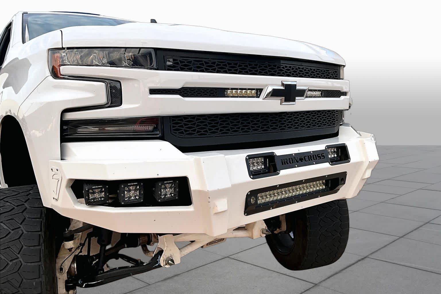 Used 2019 Summit White Chevrolet RST image 29