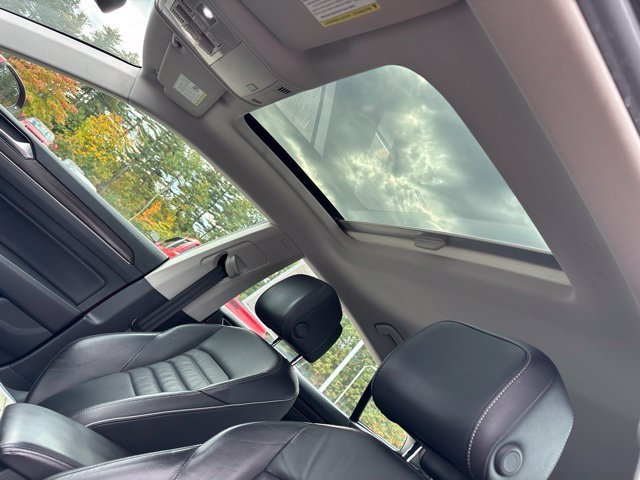 Used 2019 Red Volkswagen 2.0T SEL image 16