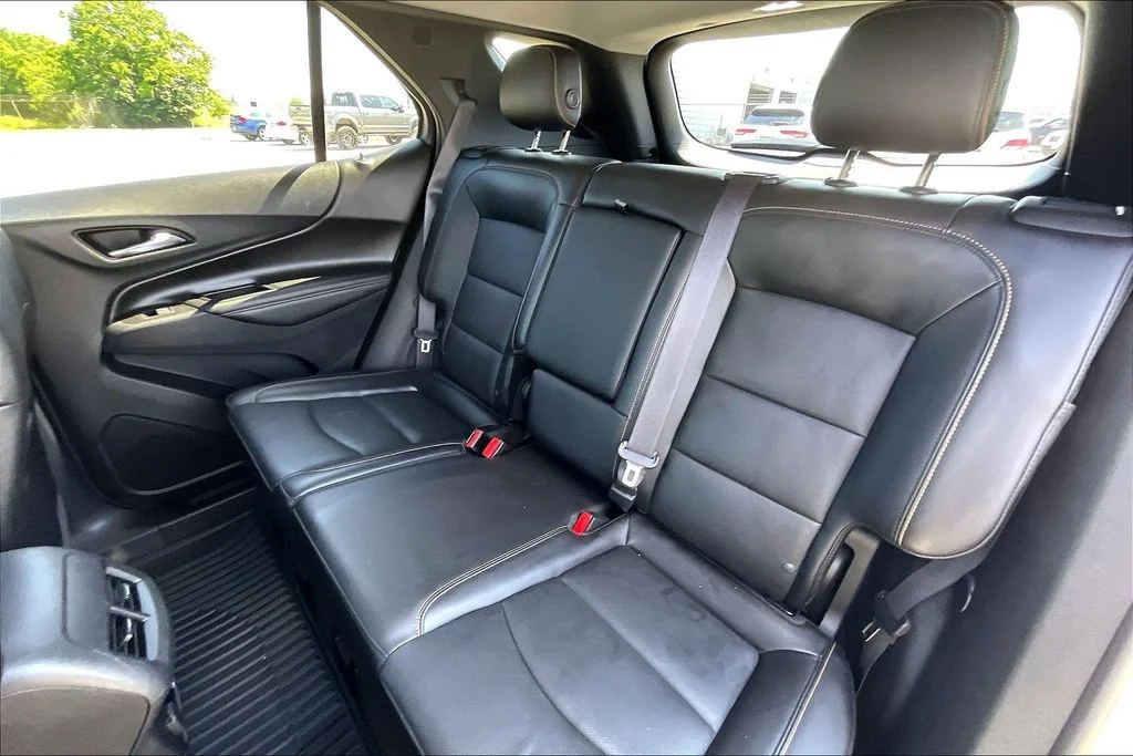 Used 2018 Beige Chevrolet Premier image 19