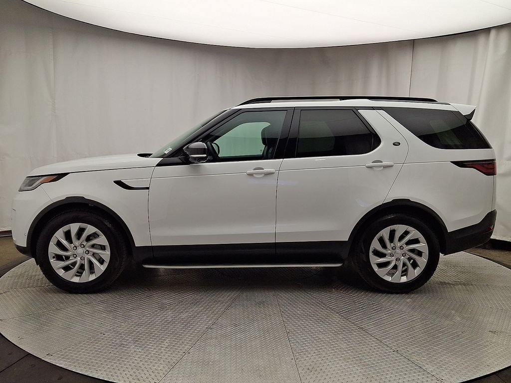 Certified Used 2025 Fuji White Land Rover S image 7