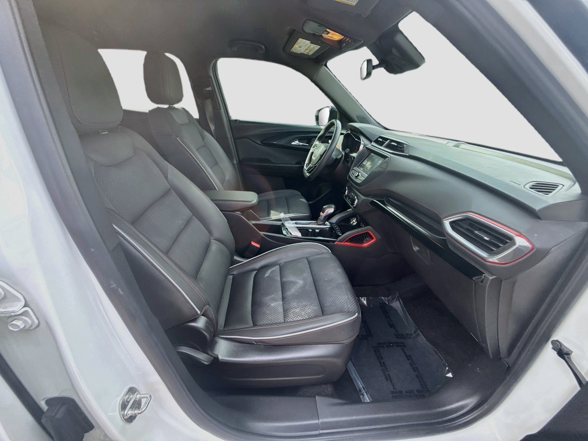 Used 2022 Summit White Chevrolet RS image 31