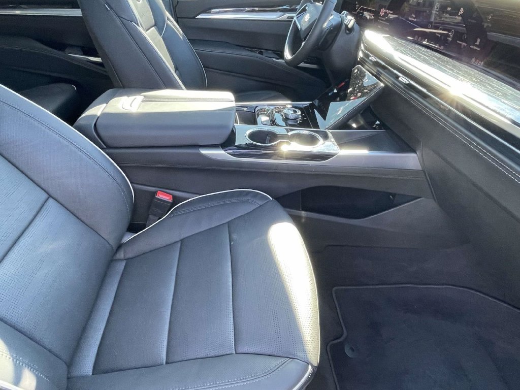 Used 2026 Black Cadillac Sport image 13