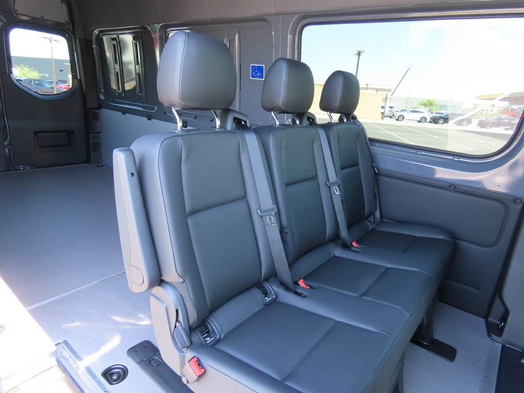 2025 Mercedes-Benz Sprinter Crew Van Base - Photo 23