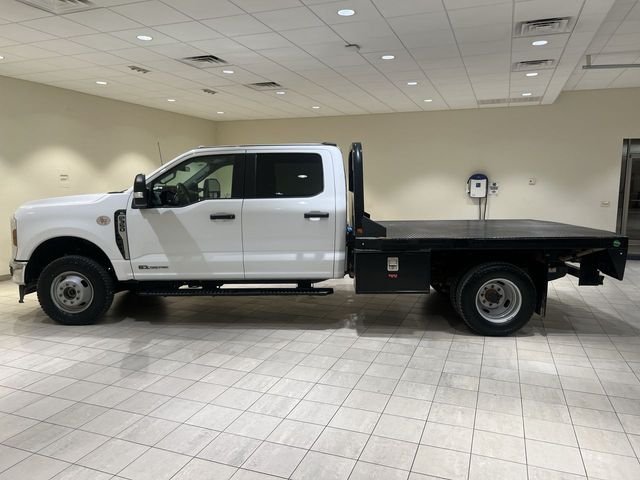 Used 2025 White Ford XL image 2