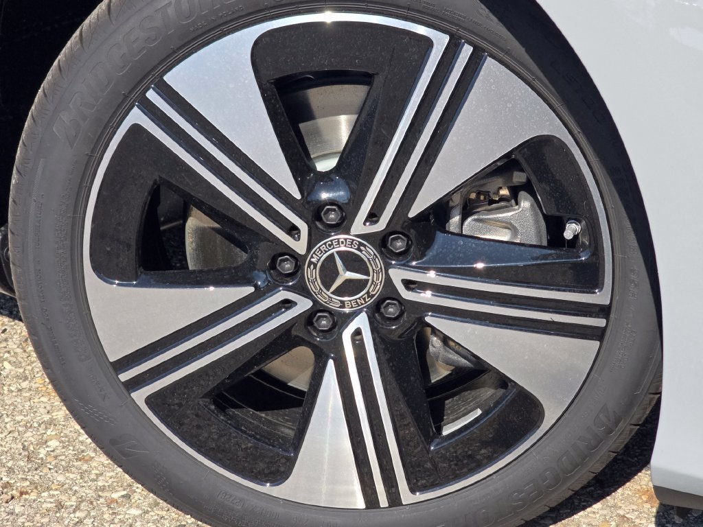 New 2027 MANUFAKTUR Alpine Grey Mercedes-Benz CLA 220 image 42