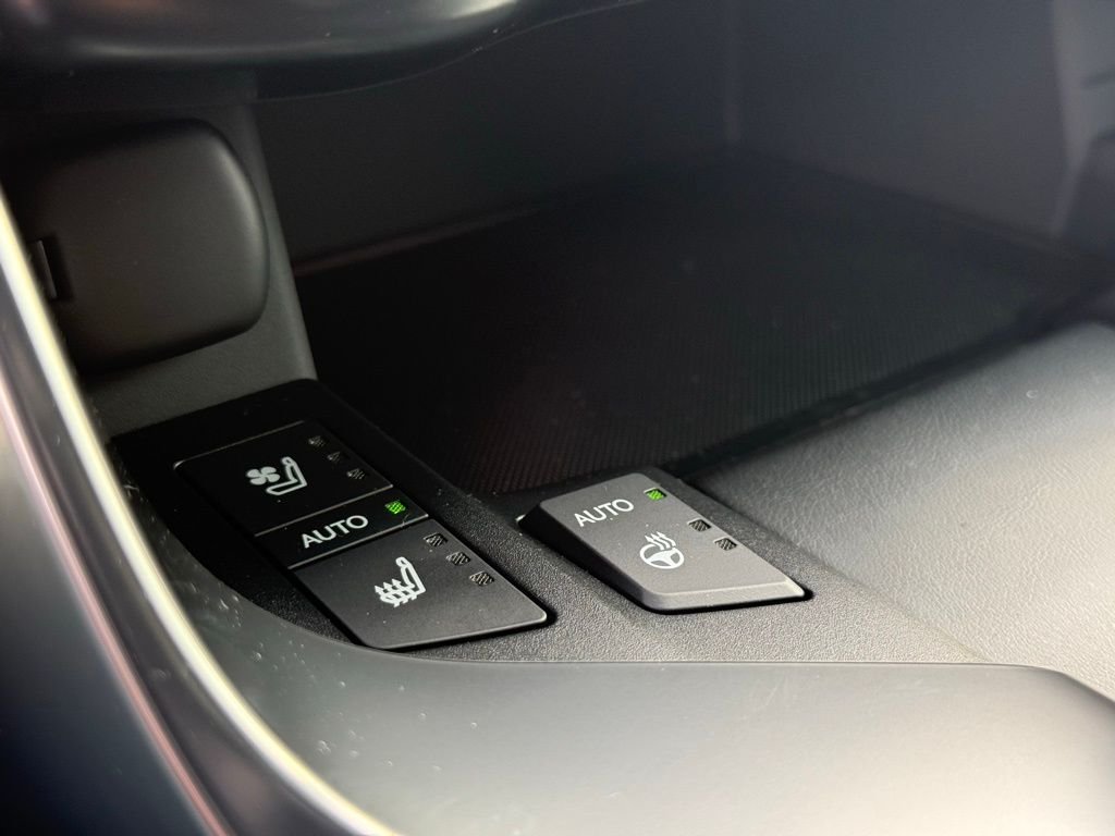 2026 Lexus LX 700h Luxury - Photo 33