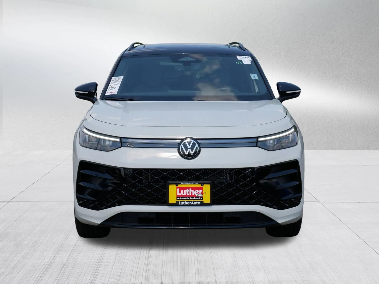 Used 2026 Volkswagen Tiguan SE R-LINE BLACK with VIN 3VVGR7RM6TM018055 for sale in Brooklyn Center, Minnesota