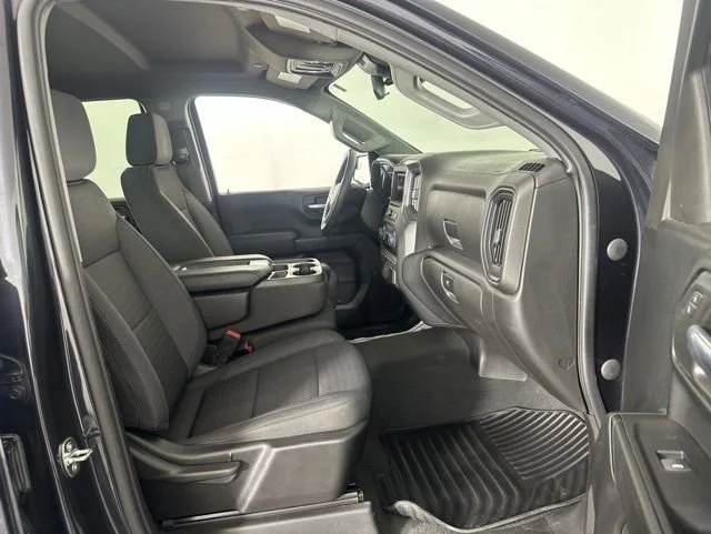 Used 2022 Dark Ash Metallic Chevrolet Custom image 24