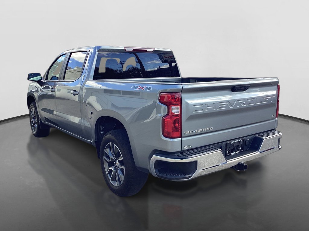 Used 2024 Sterling Gray Metallic Chevrolet LT (2FL) image 7