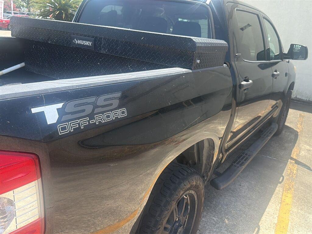 Used 2017 Black Toyota SR5 image 3