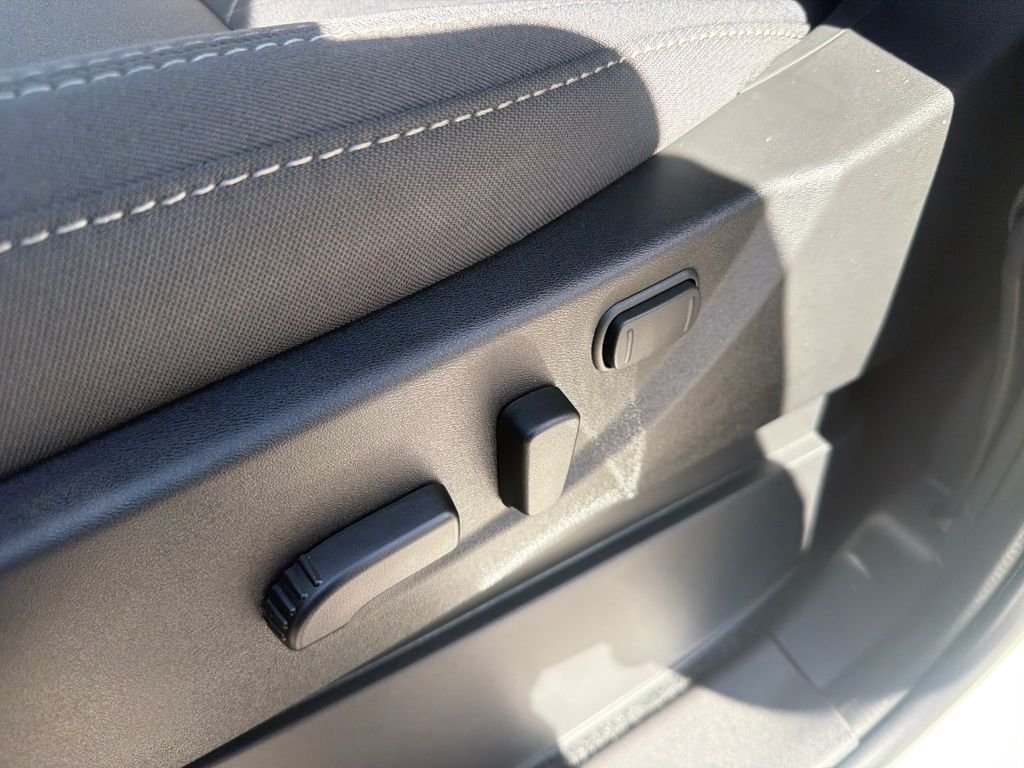 New 2026 Nissan Frontier SV 4D Crew Cab