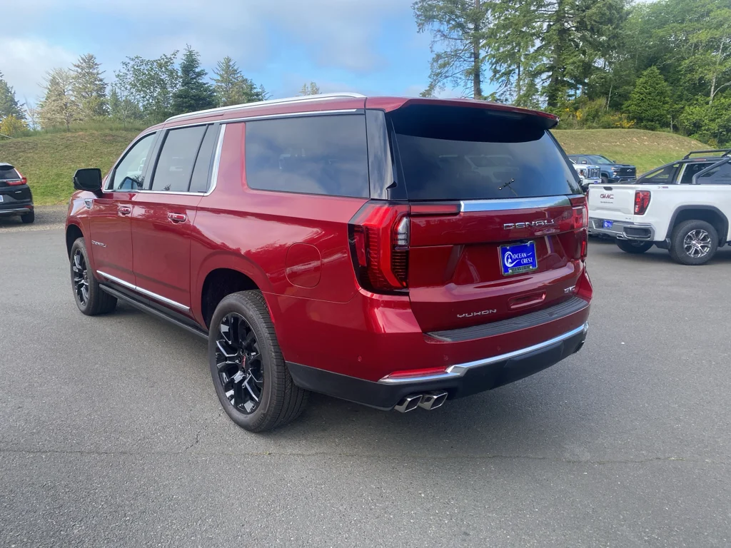 2025 GMC Yukon XL Denali - Photo 6