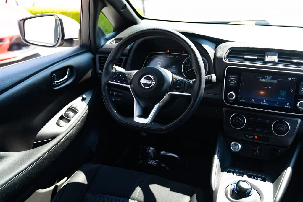 Used 2024 White Nissan S image 9