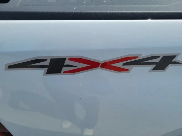 New 2025 Summit White Chevrolet WT image 28