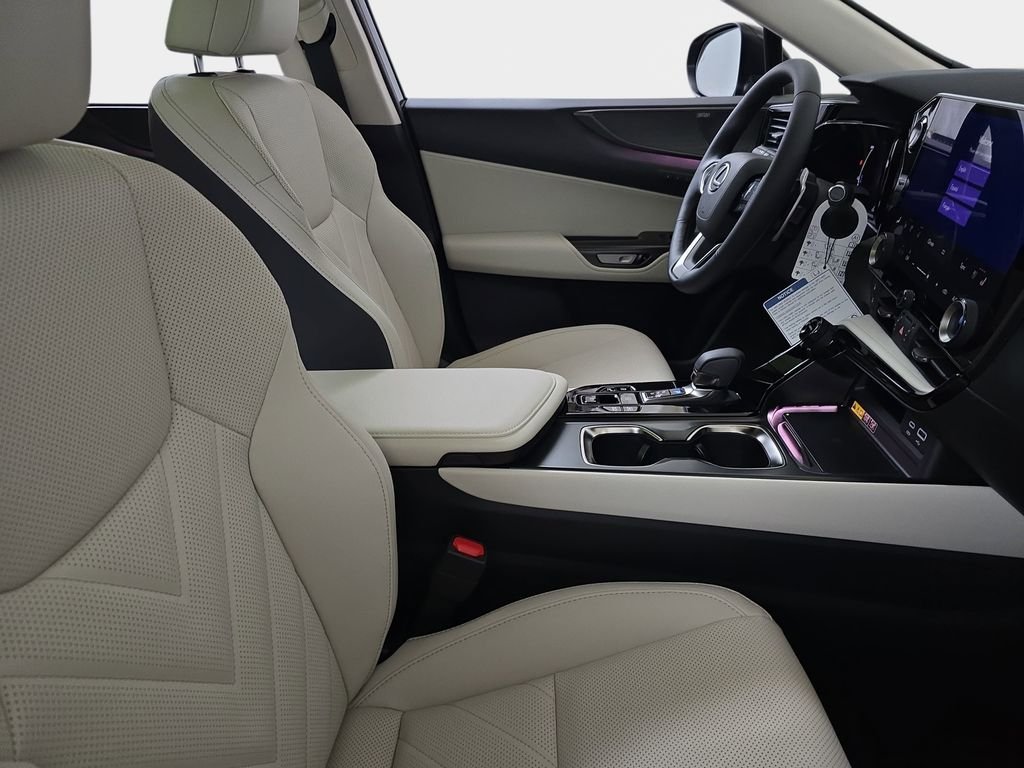 2026 Lexus NX 450h+ Luxury - Photo 10