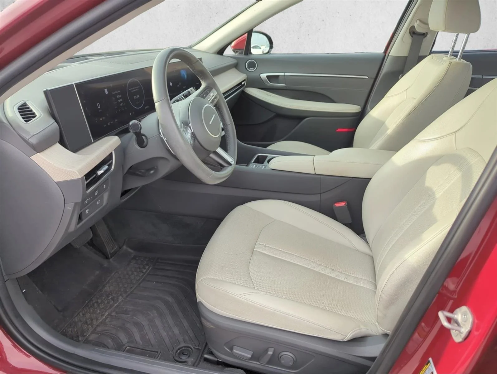 Used 2024 Ultimate Red Hyundai Limited image 11