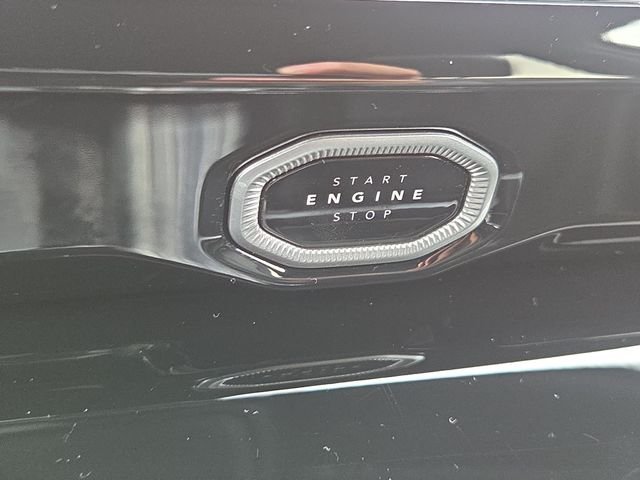 Used 2026 Diamond Black Jeep Limited image 20