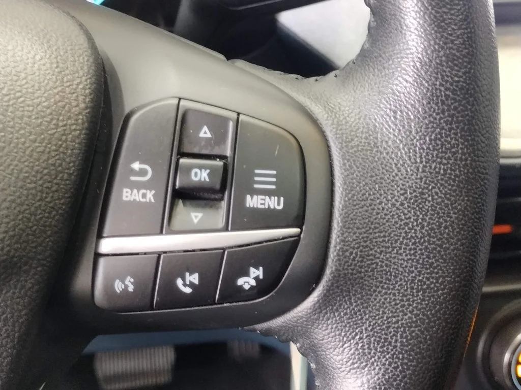 Used 2022 Gray Ford XLT image 30