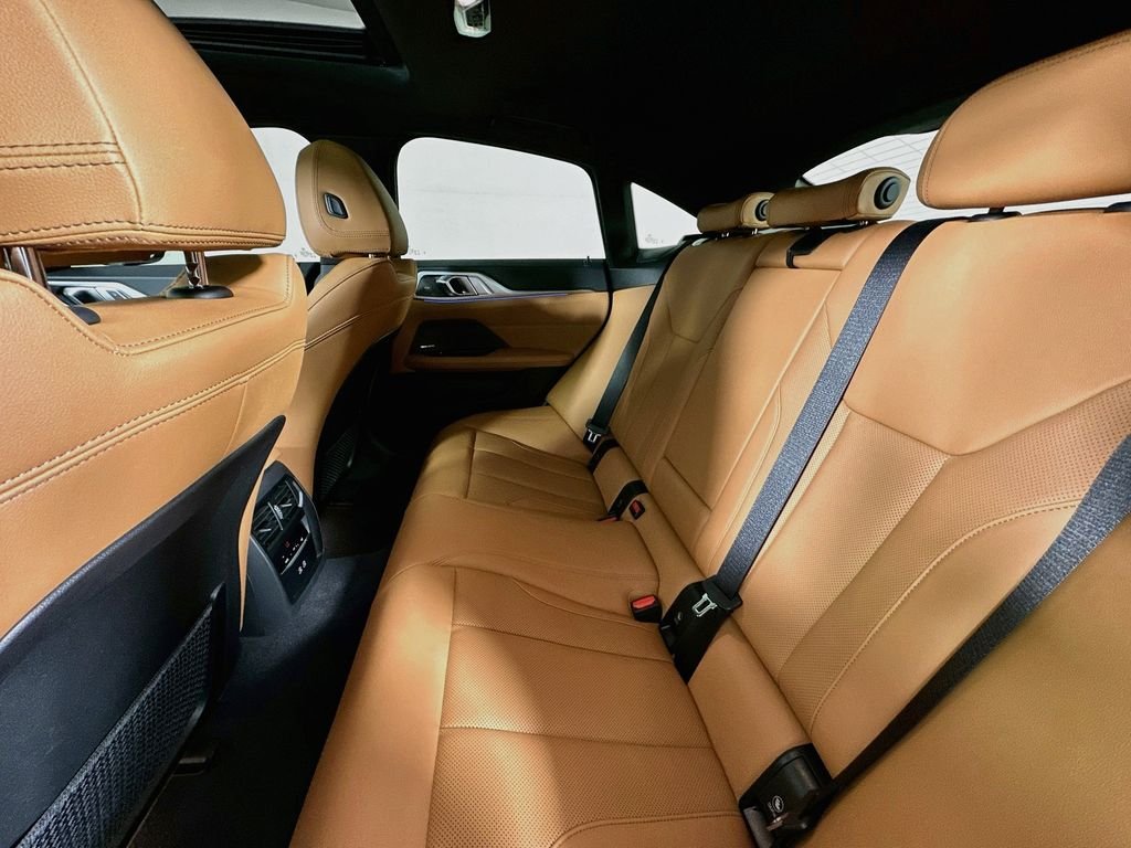 Used 2024 Green Metallic BMW M50 image 24