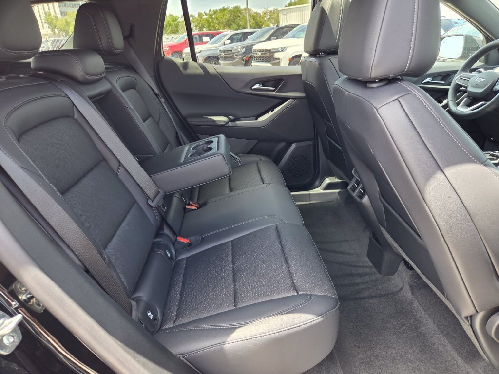 2027 Chevrolet Equinox LT - Photo 14