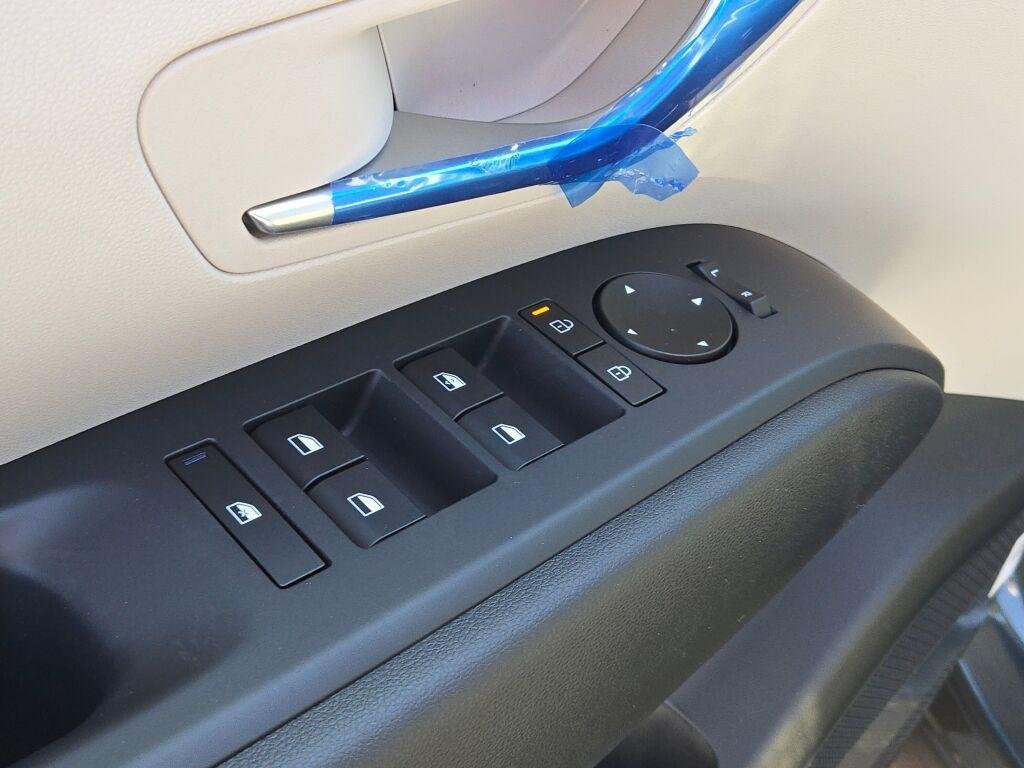 New 2026 Gray Hyundai Blue image 21